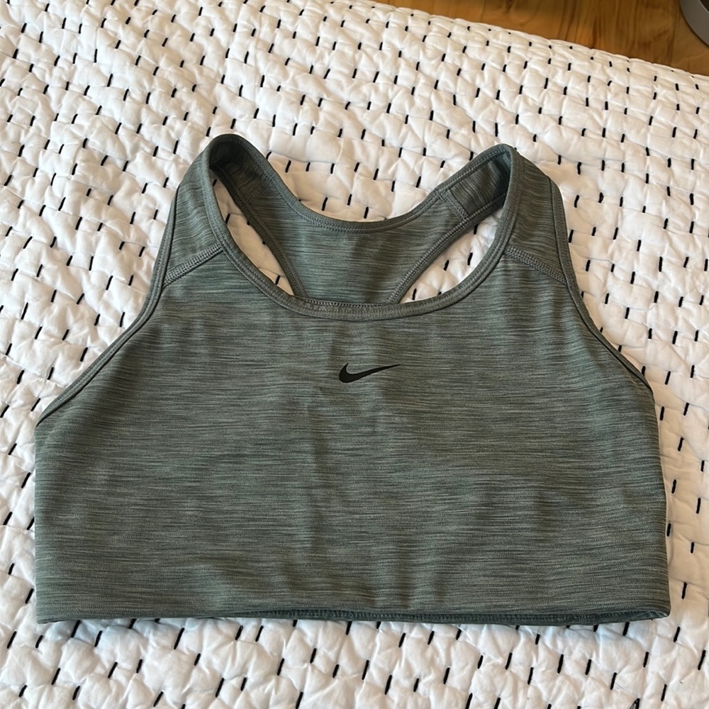 Nike dri fit sports bra, L